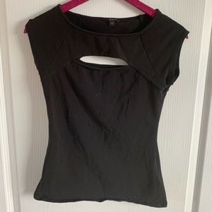 GUESS?  Peekaboo top 💸